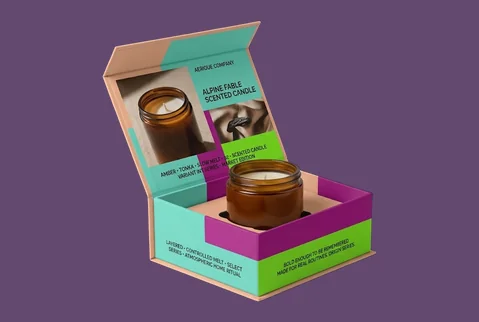 2 magnetic closure square boxes