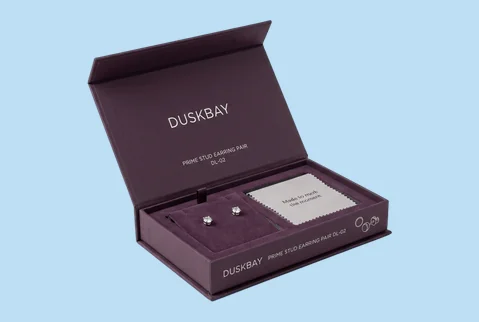 2 magnetic earring boxes