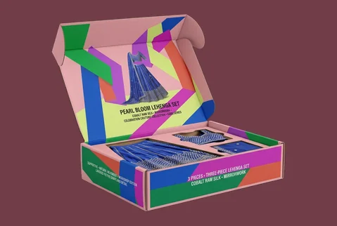 4 branded mailer boxes fae54277
