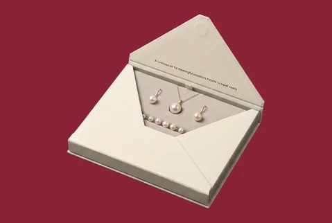 4 envelope style rigid boxes