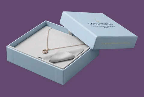 7 necklace boxes