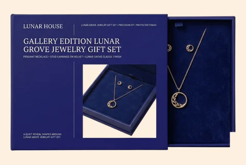 Boxes with Velvet Lining